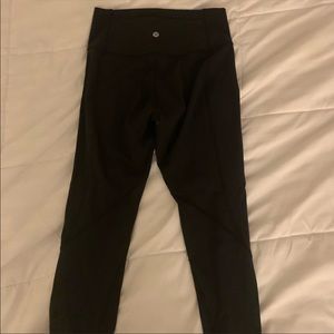 Lululemon leggings size 6